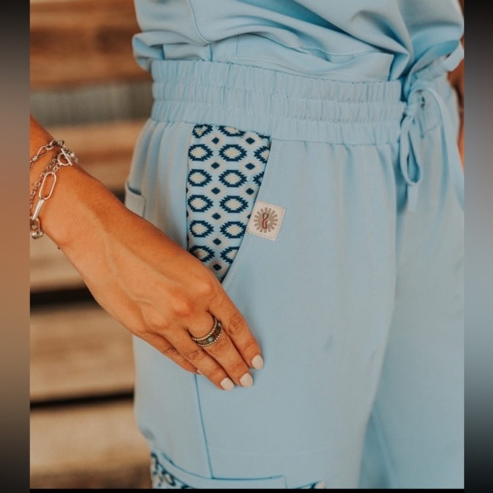 Ceil Blue Scrub Jogger Pants | Patterned Pocket Detail | Elastic Waist - Picture 2 of 11